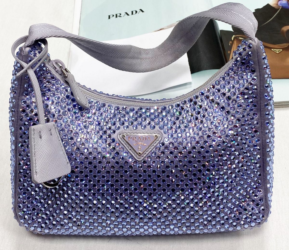 Сумка / камни / Prada размер 20/15 цена 62 620 руб