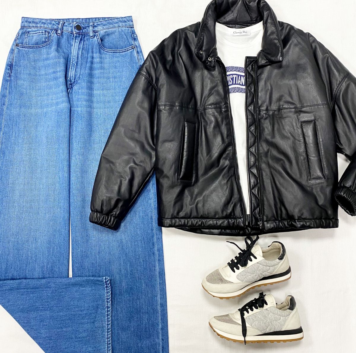 Куртка / кожа / утепленная / Massimo Dutti размер XS - S цена 31 310 руб 
Футболка Christian Dior размер S цена 10 959 руб 
Джинсы 3*1 размер 26 цена 10 959 руб 
Кроссовки Brunello Cucinelli размер 35.5 цена 23 483 руб