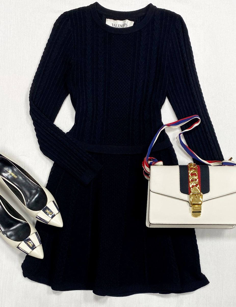 Платье Valentino размер M цена 18 786 руб
Туфли Saint Laurent размер 39.5 цена 31 310 руб
Сумка Gucci 