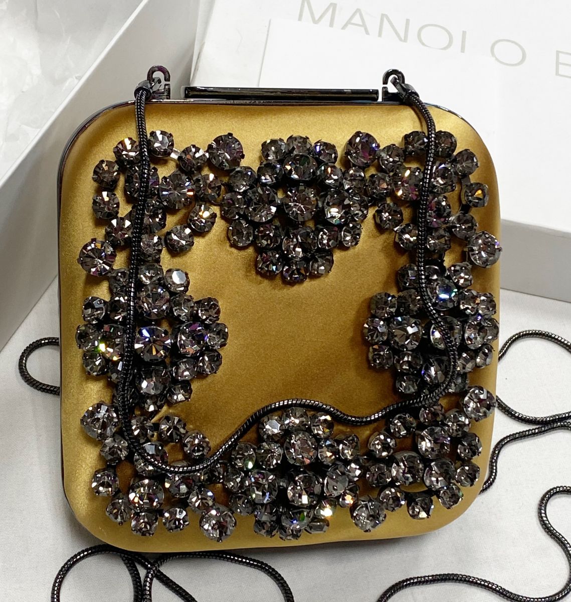 Сумочка /камни/ Manolo Blahnik размер 14/14 цена 31 310 руб
