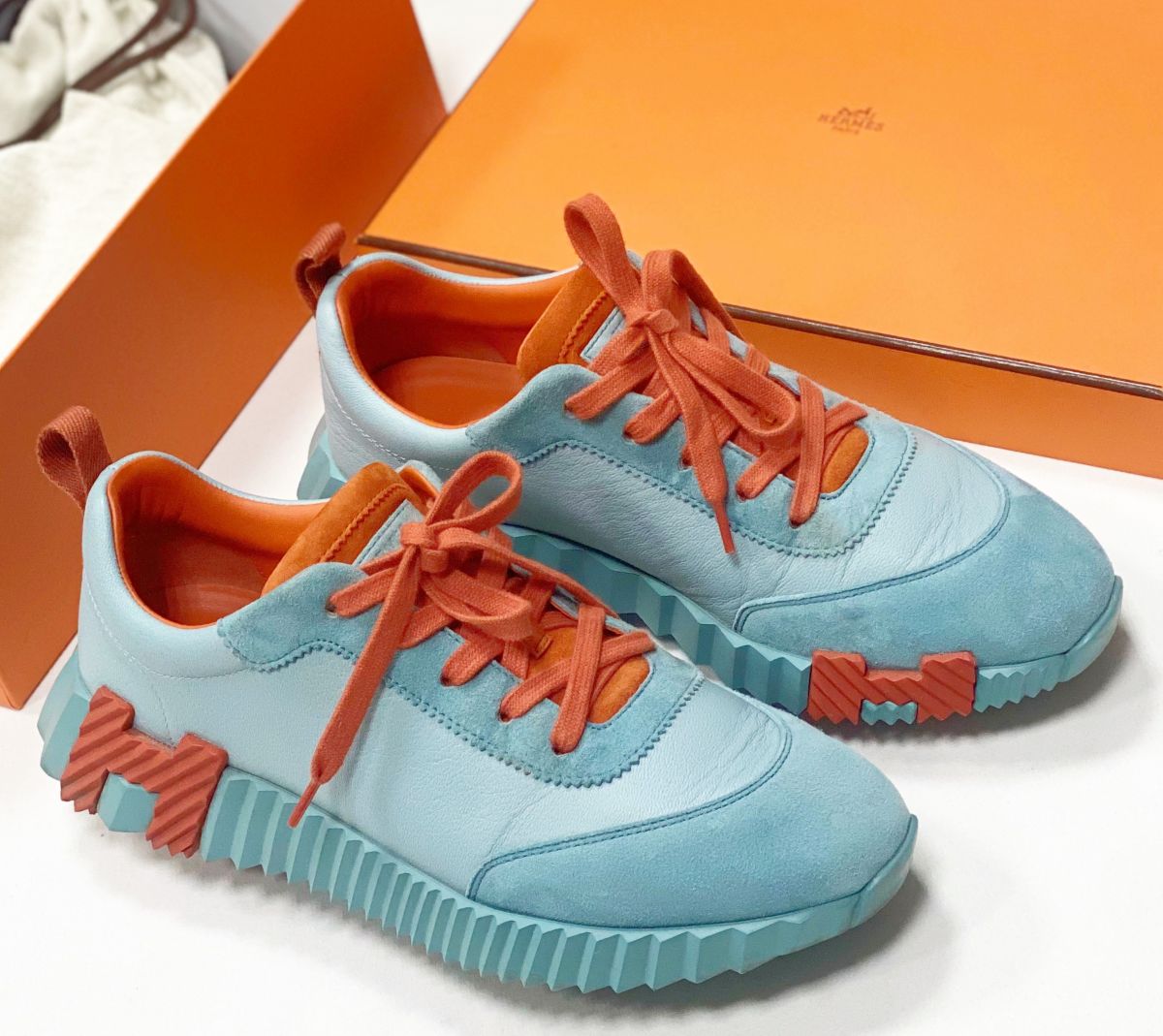 Кроссовки Hermès размер 40 цена 62 620 руб
