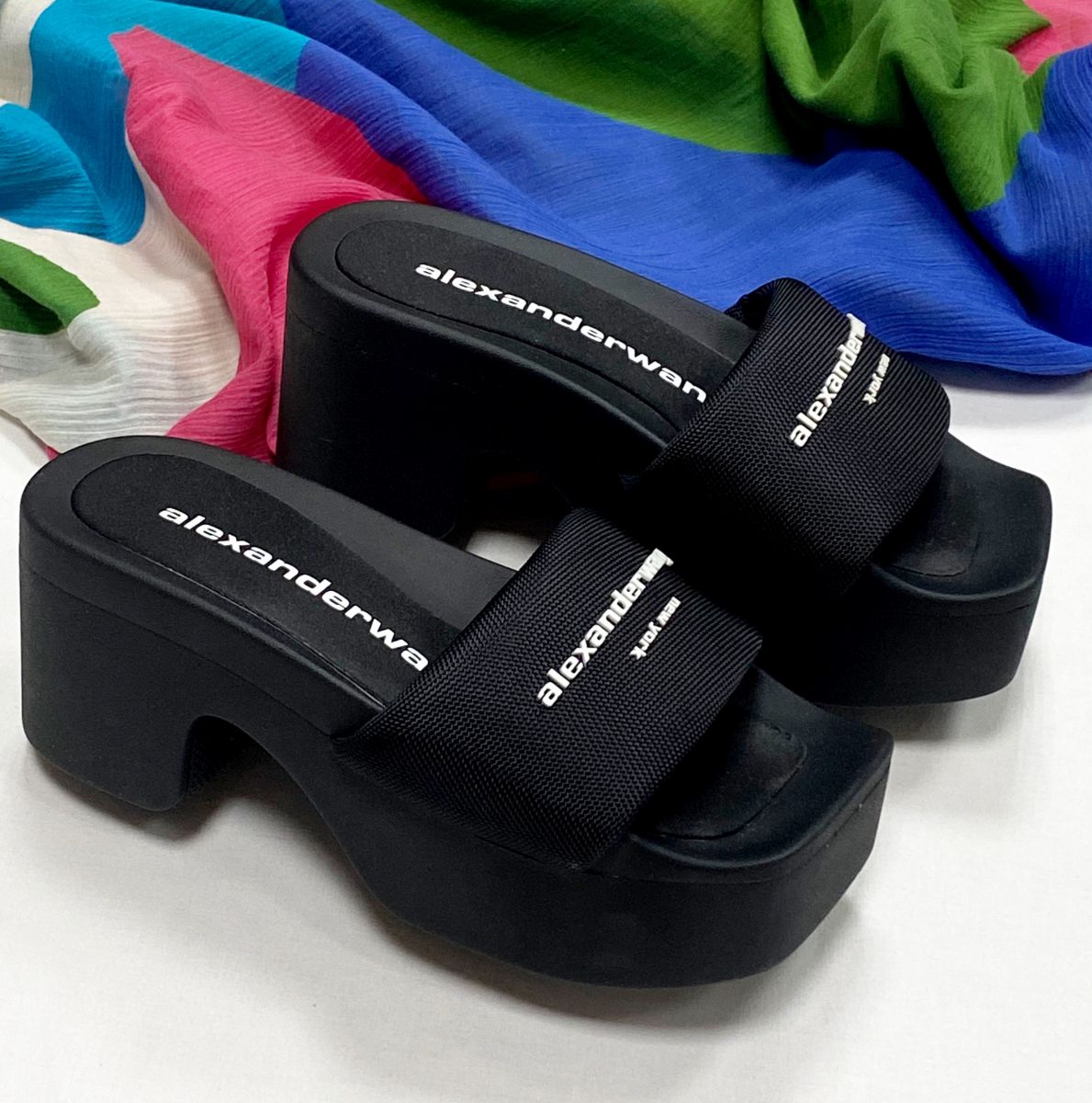 Сабо Alexander Wang размер 39 цена 15 655 руб
