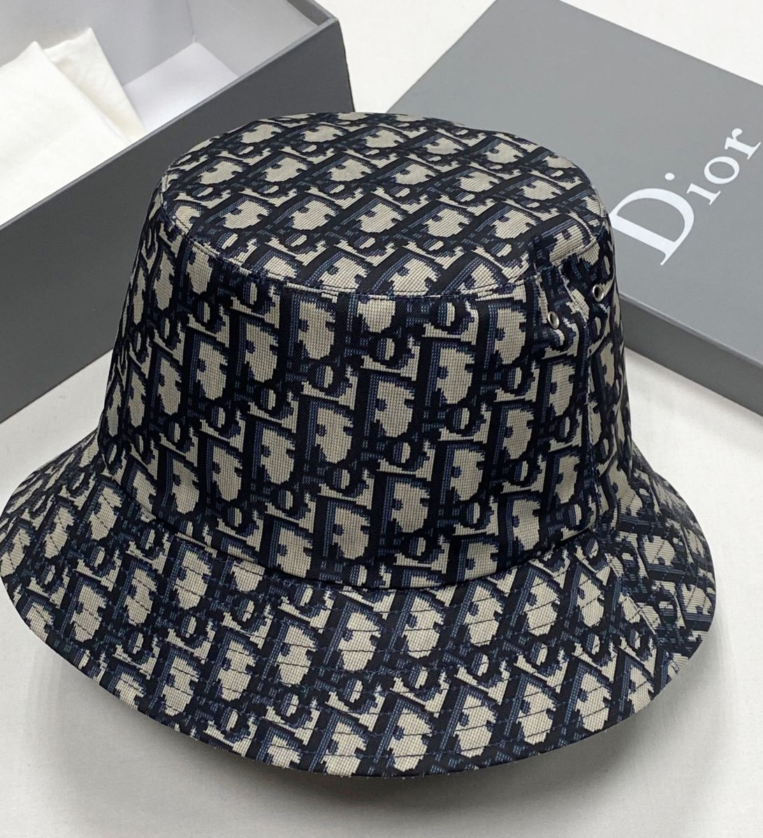 Панама / двухсторонняя/ Christian Dior цена 39 138 руб