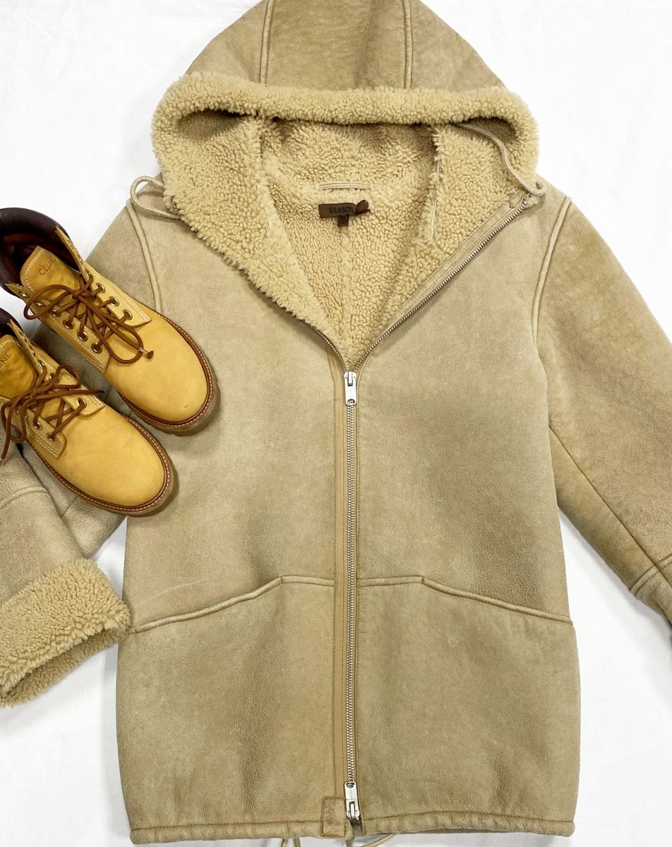 Дубленка Season размер XS цена 39 138 руб
Ботинки Celine размер 41 цена 31 310 руб
