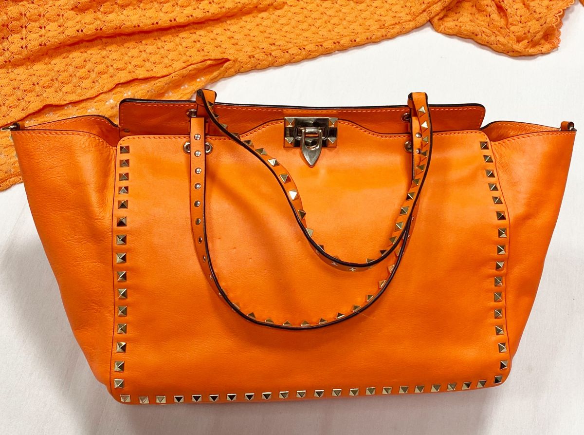 Сумка Valentino  размер 35/20 цена 46 965 руб