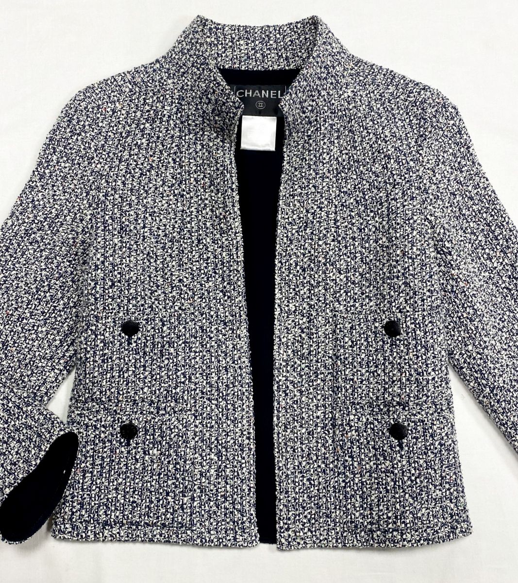 Жакет / твид/ Chanel размер 36 цена 46 965 руб
Туфли Chanel размер 38 цена 46 965 руб