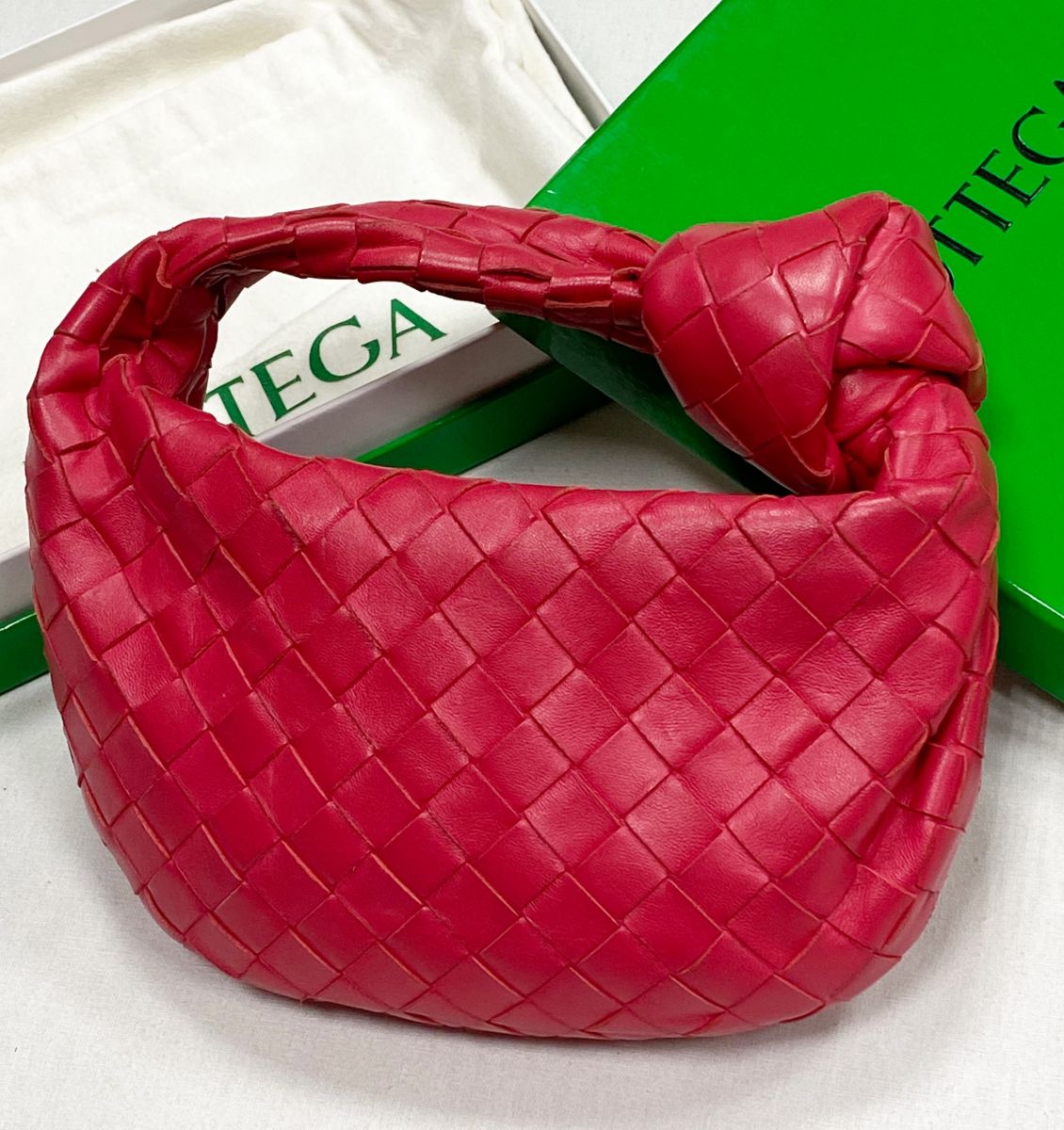 Сумочка Bottega Veneta размер 20/12 цена 62 620 руб
