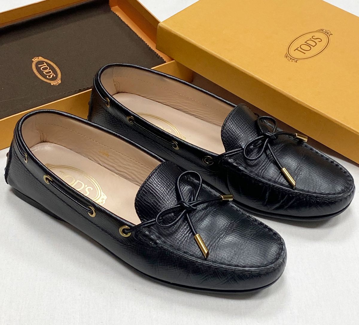 Лоферы Tod’s размер 39.5 цена 7 828 руб

