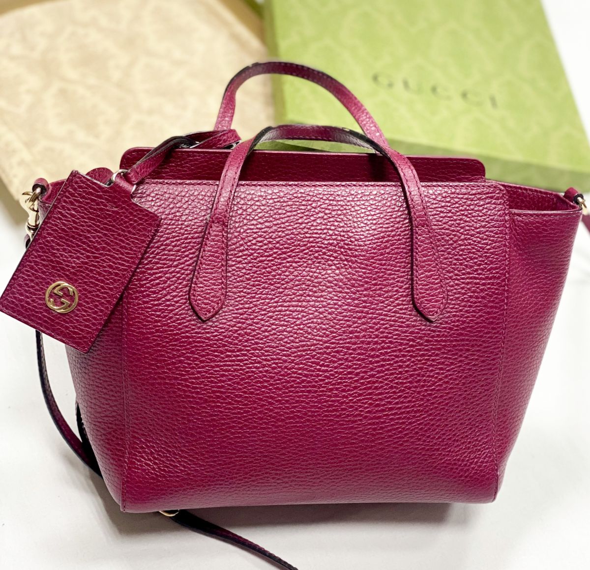 Сумка Gucci размер 22/18 цена 31 310 руб
