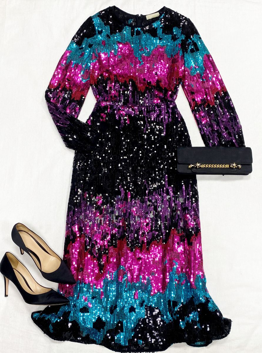 Платье/пайетки/ Elie Saab размер 42 цена 78 275 руб
Туфли Gianvito Rossi размер 39.5 цена 23 483 руб
Клатч Gucci