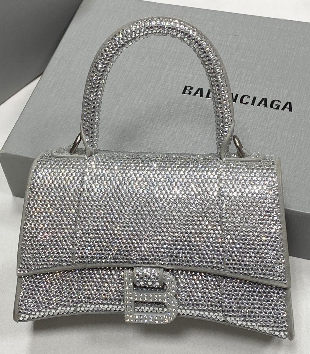 Сумочка/ камни/ Balenciaga размер 17/10 цена 31 310 руб
